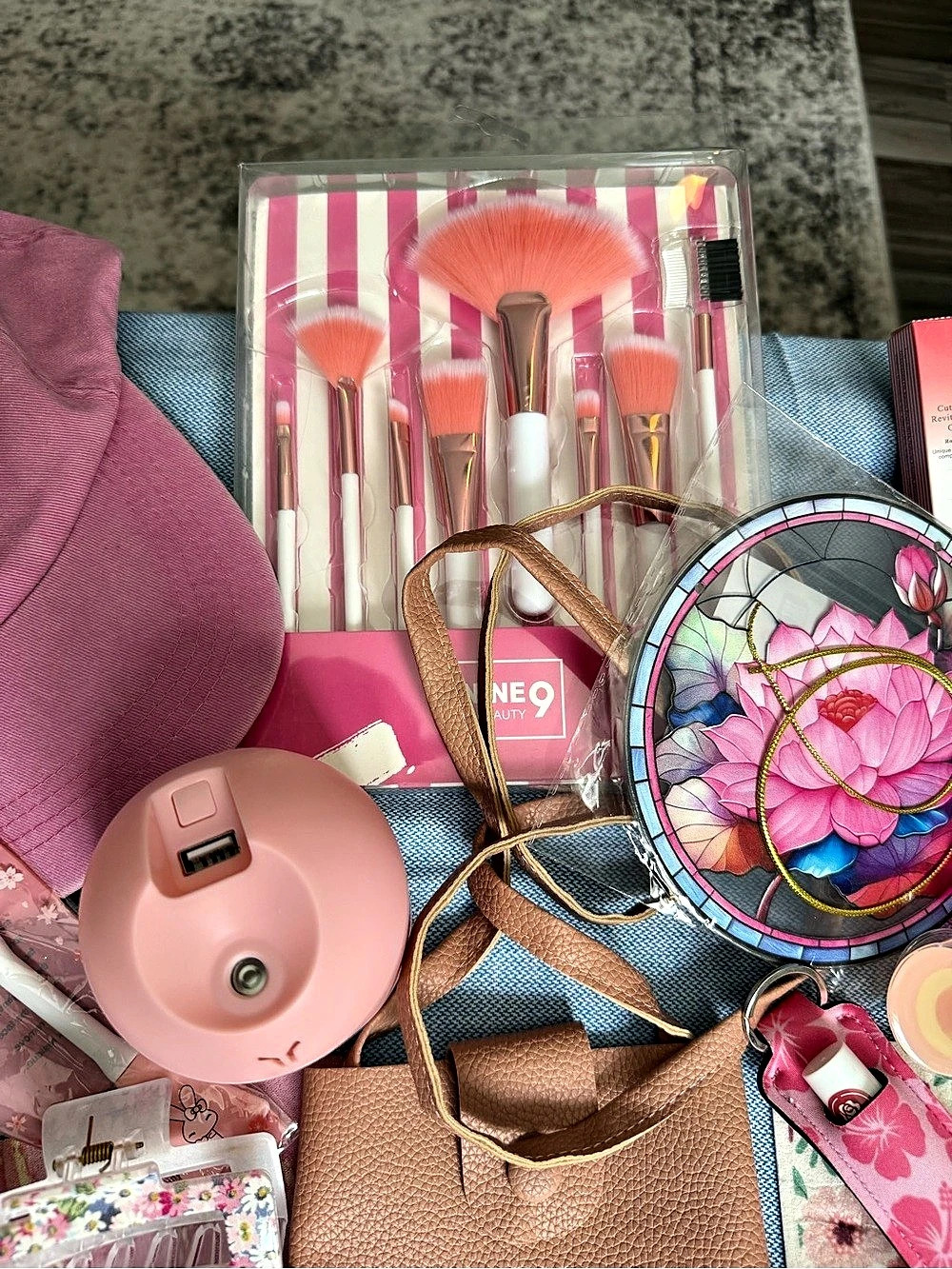 Pretty in Pink Accessory Bundle - Picture 4 of 11